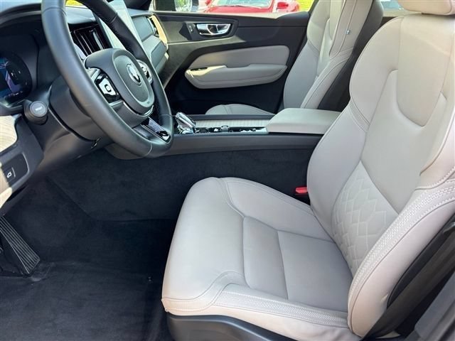Used 2026 Volvo XC60 B5 Core w/ Climate Package AWD/4WD image 11