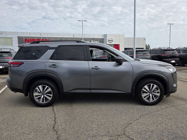 New 2026 Nissan Pathfinder SL image 15
