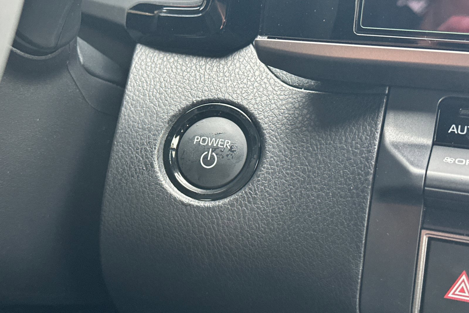 New 2026 Toyota Camry Hybrid w/ Multimedia Upgrade Package image 19