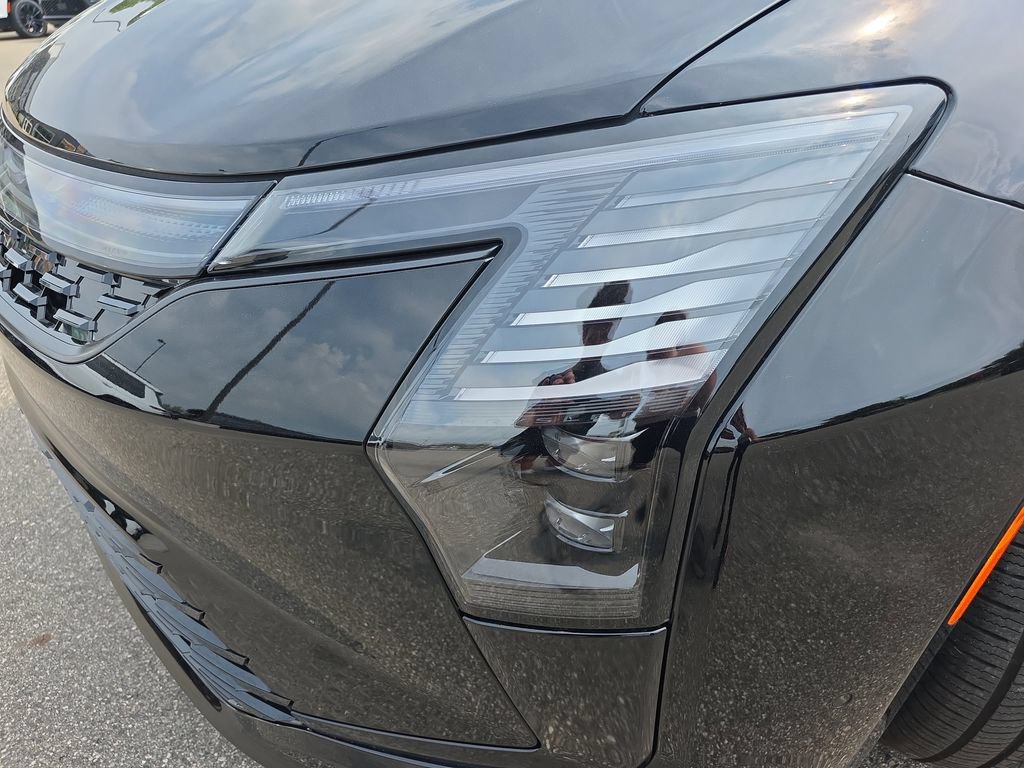 New 2027 Chrysler Pacifica Limited AWD/4WD image 36