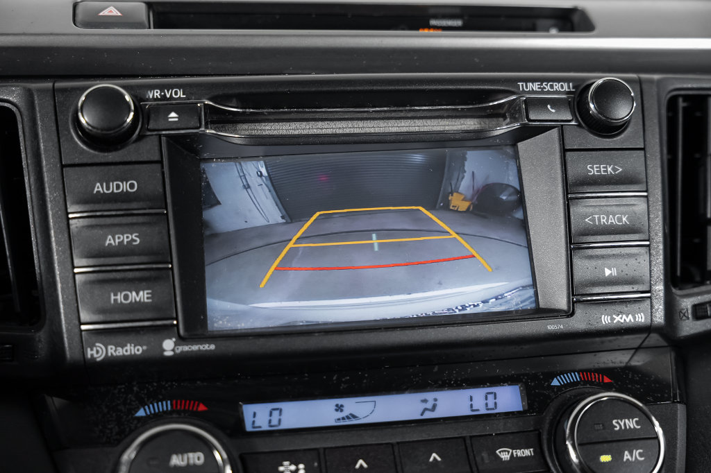 Used 2016 Toyota RAV4 XLE FWD image 30
