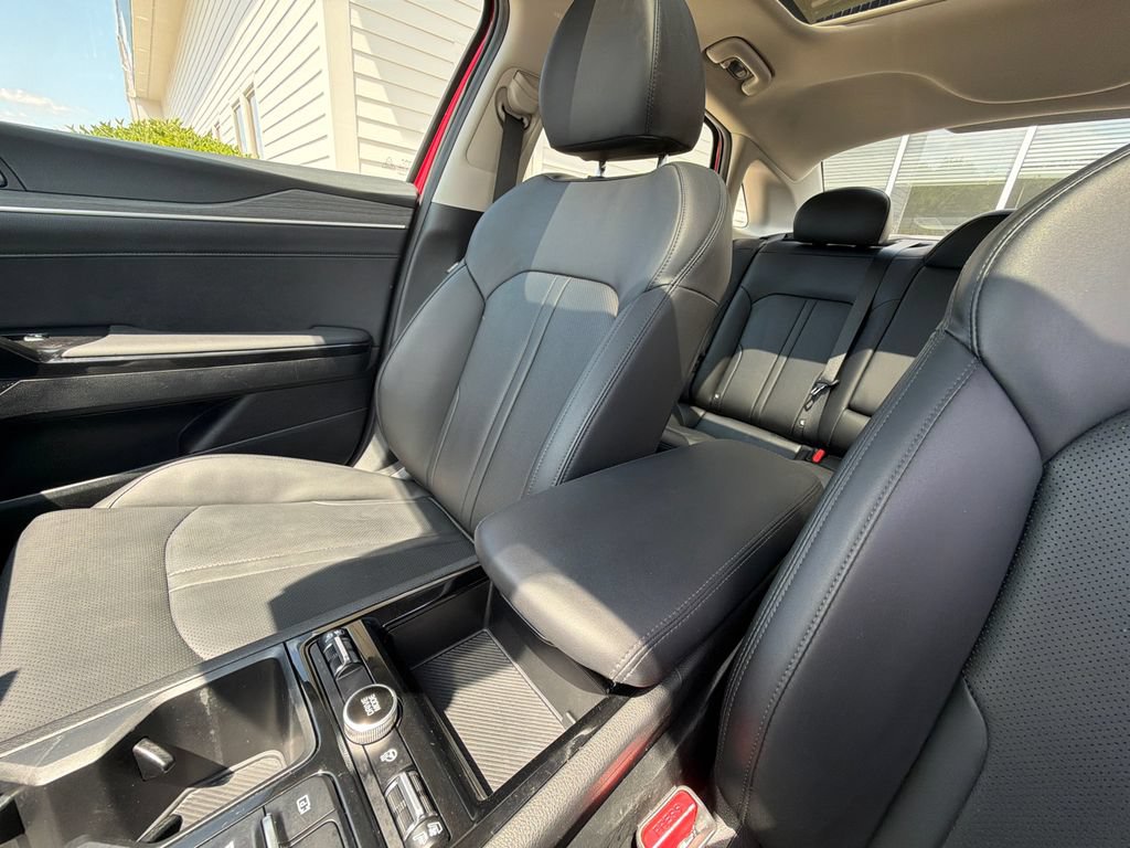 Used 2025 Kia K5 EX FWD image 28