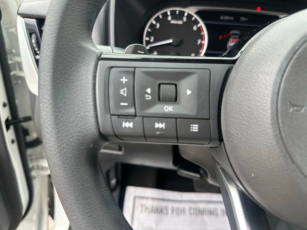 Used 2023 Nissan Rogue SV image 26