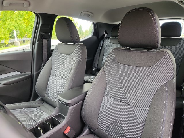 New 2027 Chevrolet Bolt LT w/ Comfort Package FWD image 13