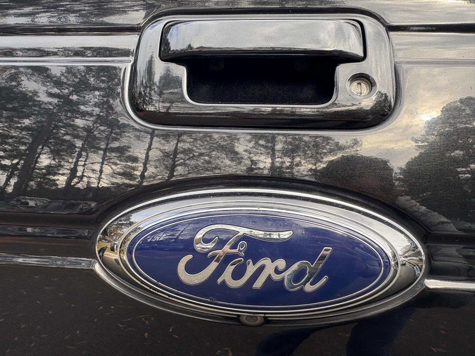 Used 2014 Ford F150 FX4 w/ Equipment Group 402A Luxury image 10