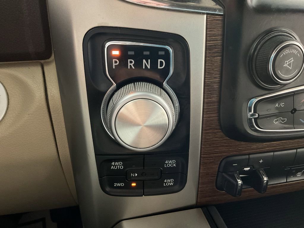 Used 2018 RAM 1500 Laramie w/ Convenience Group AWD/4WD image 29