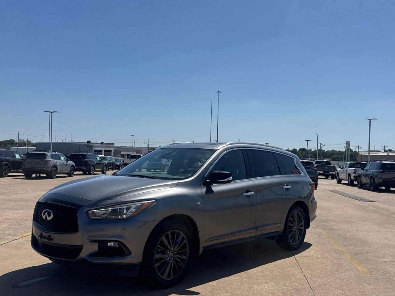 Used 2020 INFINITI QX60 Luxe w/ Edition 30 Essential Package FWD image 10