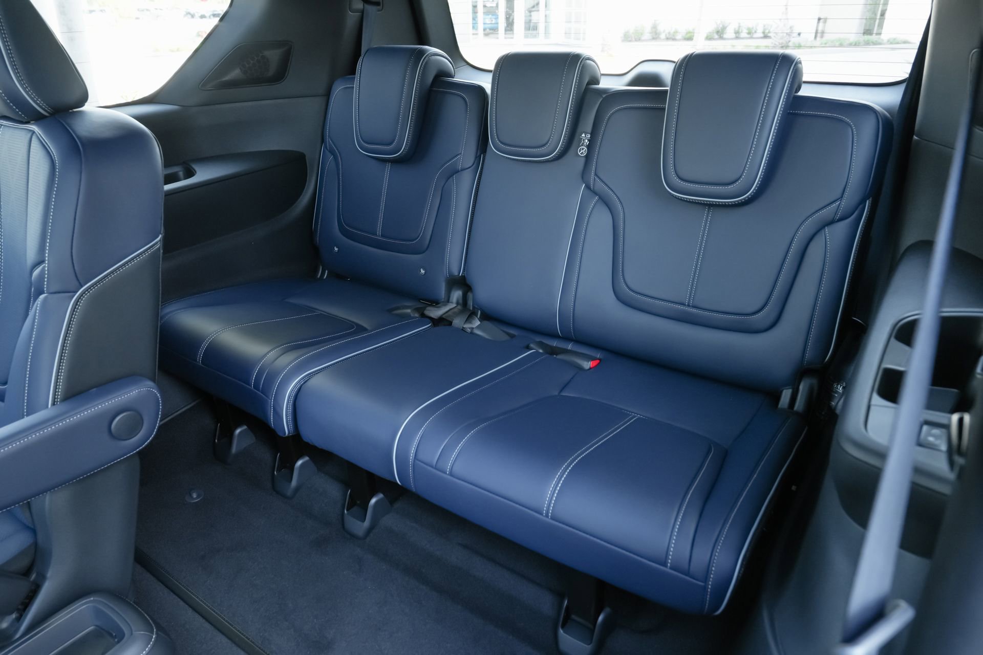 New 2026 INFINITI QX80 4WD image 35