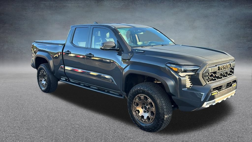 Used 2025 Toyota Tacoma 4x4 Double Cab Hybrid w/ Tow Tech Package image 2