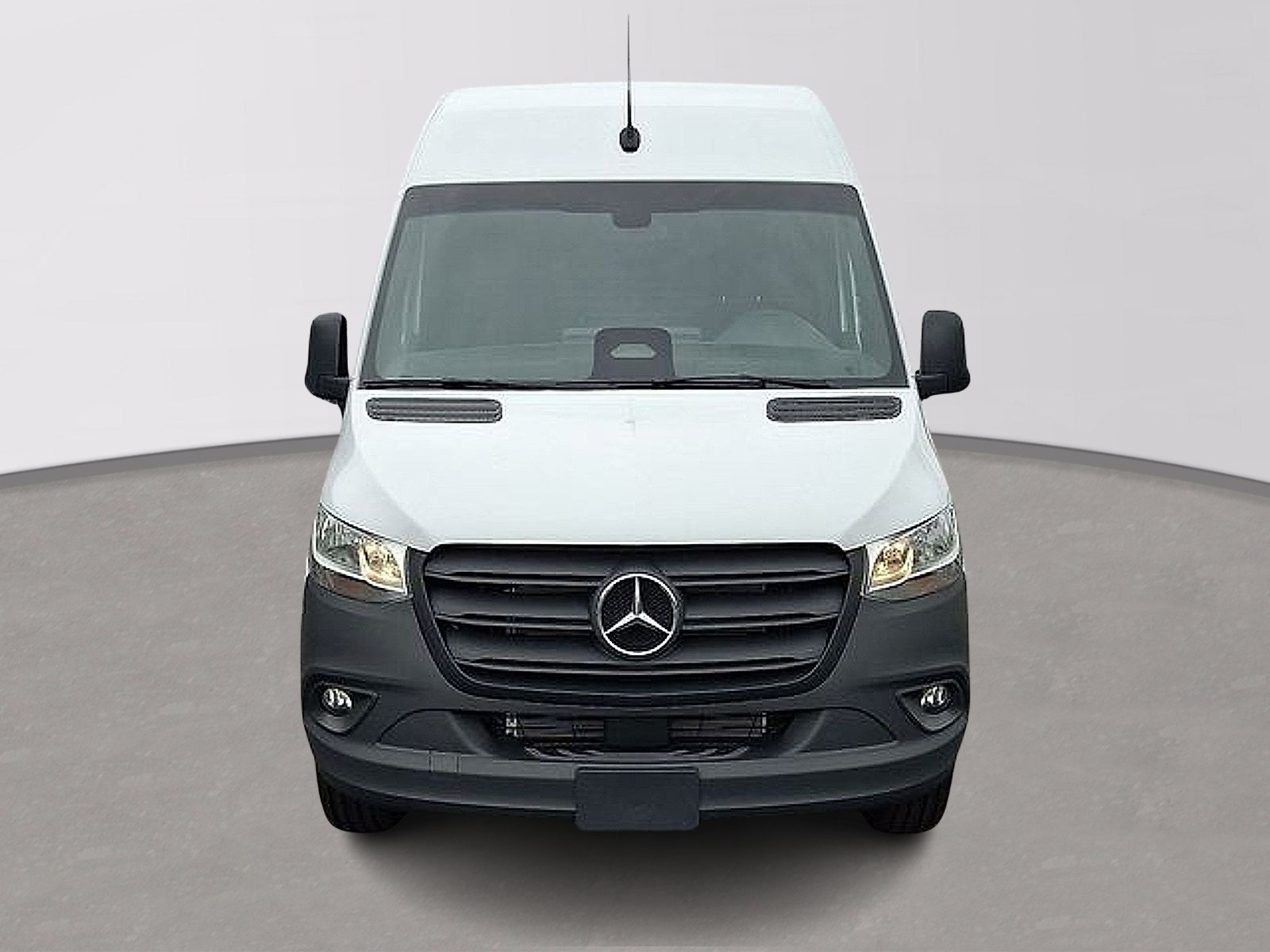 Used 2026 Mercedes-Benz Sprinter 2500 image 2