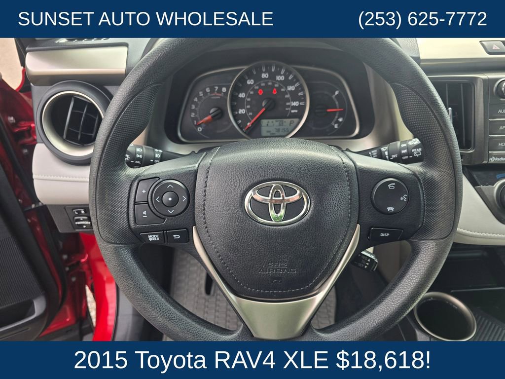 Used 2015 Toyota RAV4 XLE AWD/4WD image 30