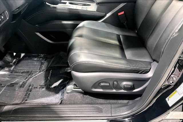 Used 2024 Nissan Murano SV AWD/4WD image 23