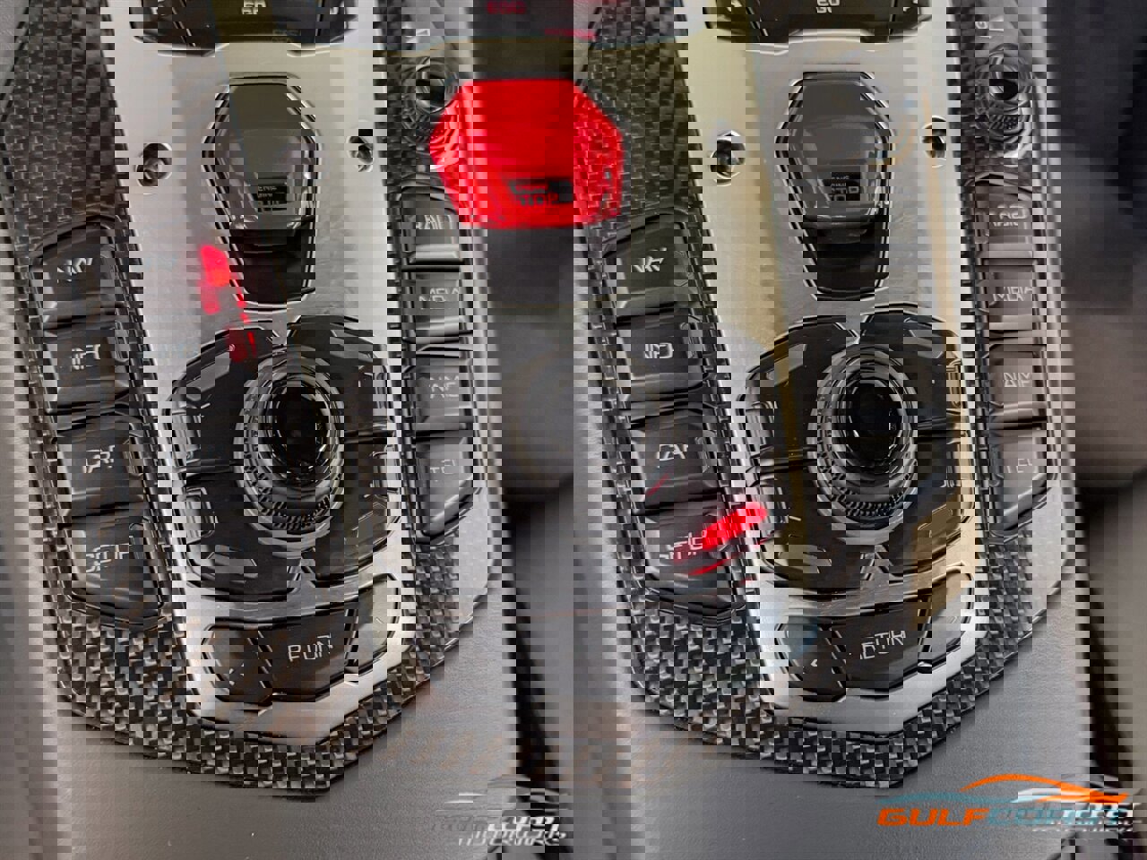 Used 2018 Lamborghini Aventador S image 27