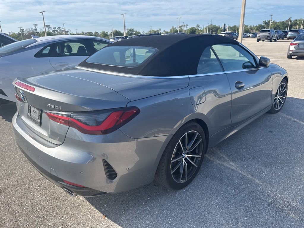 Used 2025 BMW 430i Convertible image 2