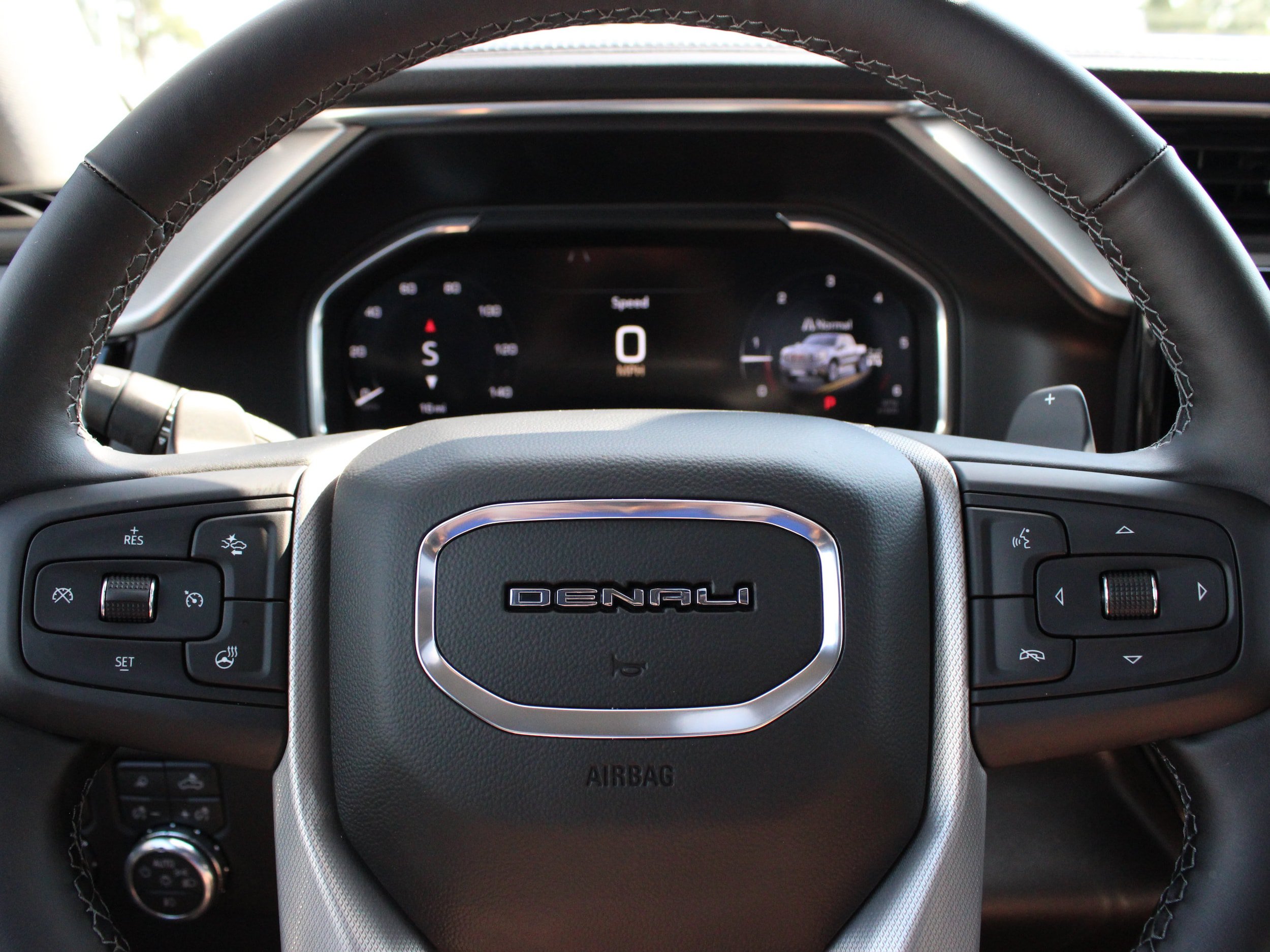 Used 2026 GMC Sierra 1500 Denali w/ Denali Reserve Package AWD/4WD image 21