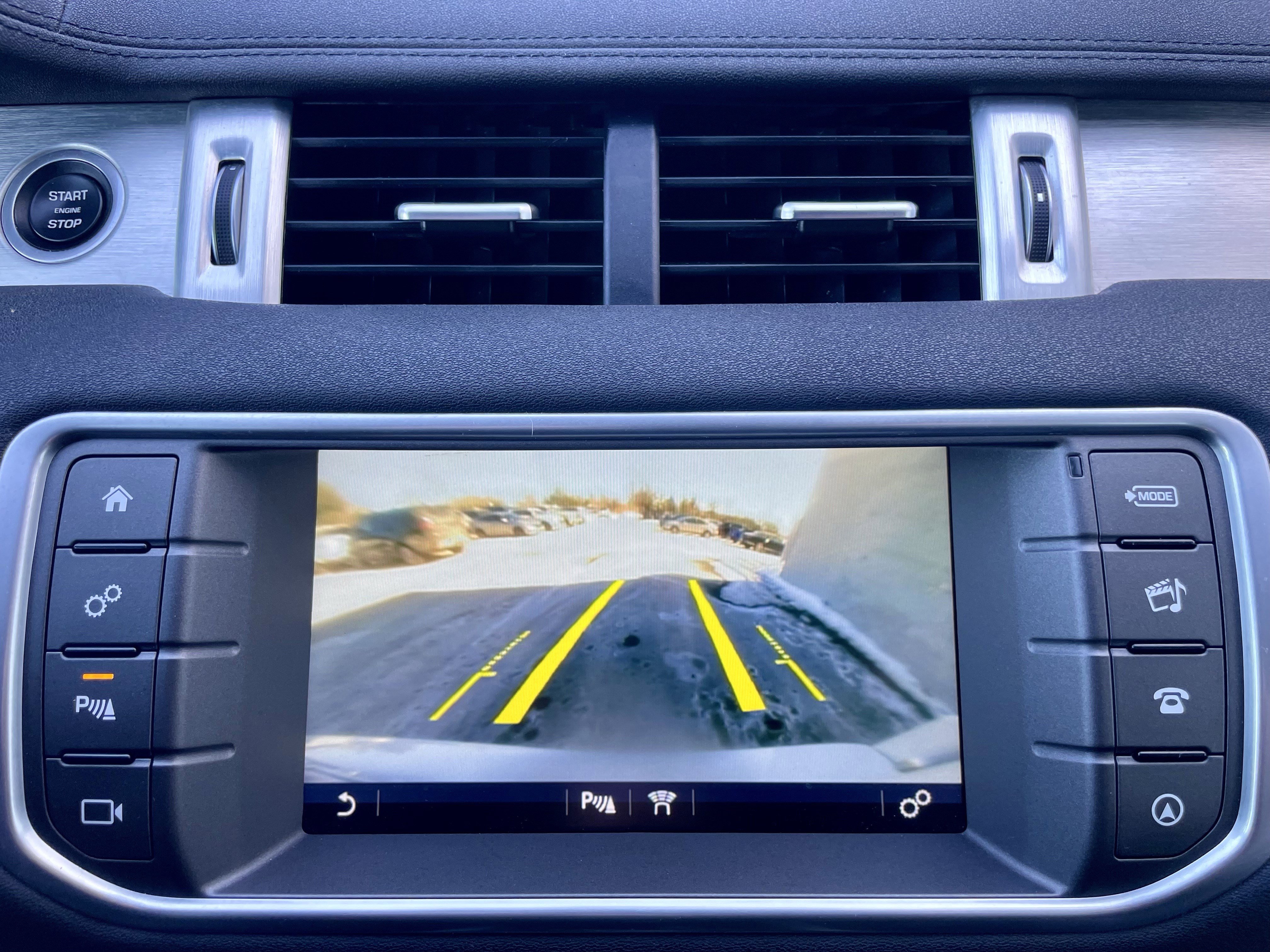 Used 2017 Land Rover Range Rover Evoque SE image 27