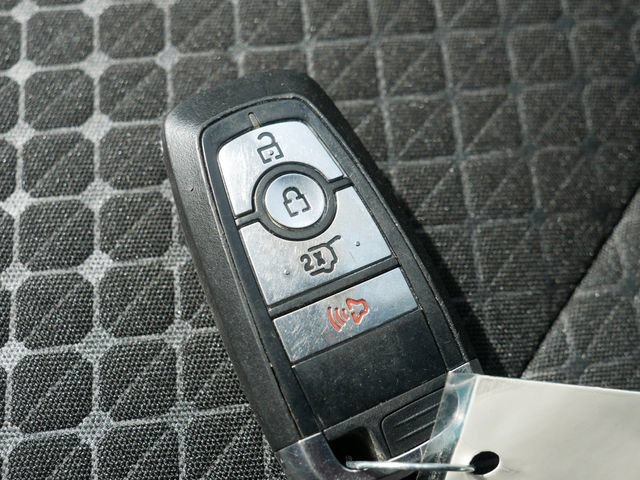 Used 2025 Ford Escape Active AWD/4WD image 35