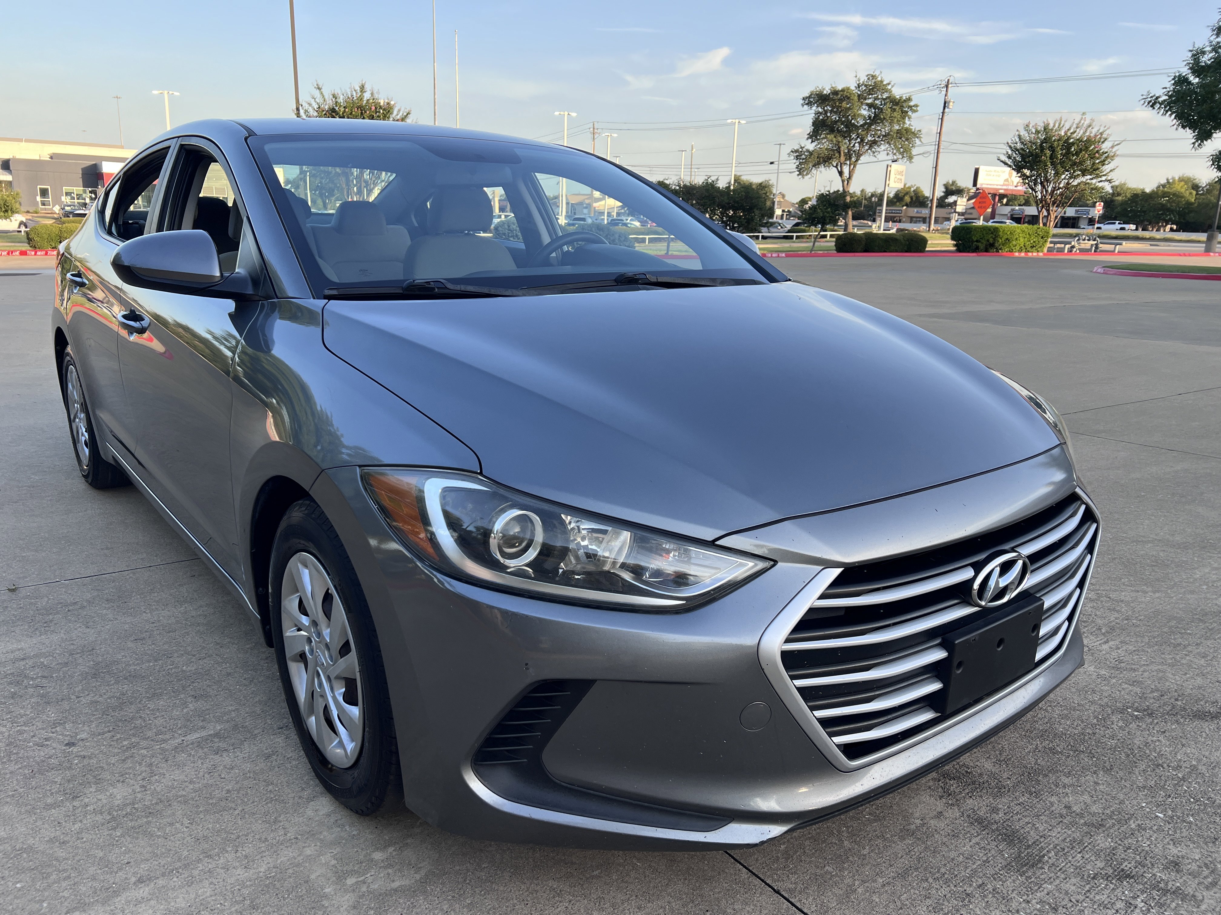Used 2017 Hyundai Elantra SE