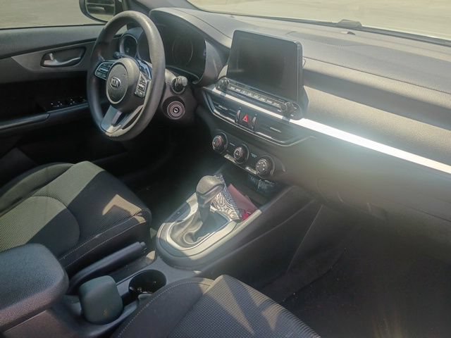 Used 2020 Kia Forte LXS FWD image 28