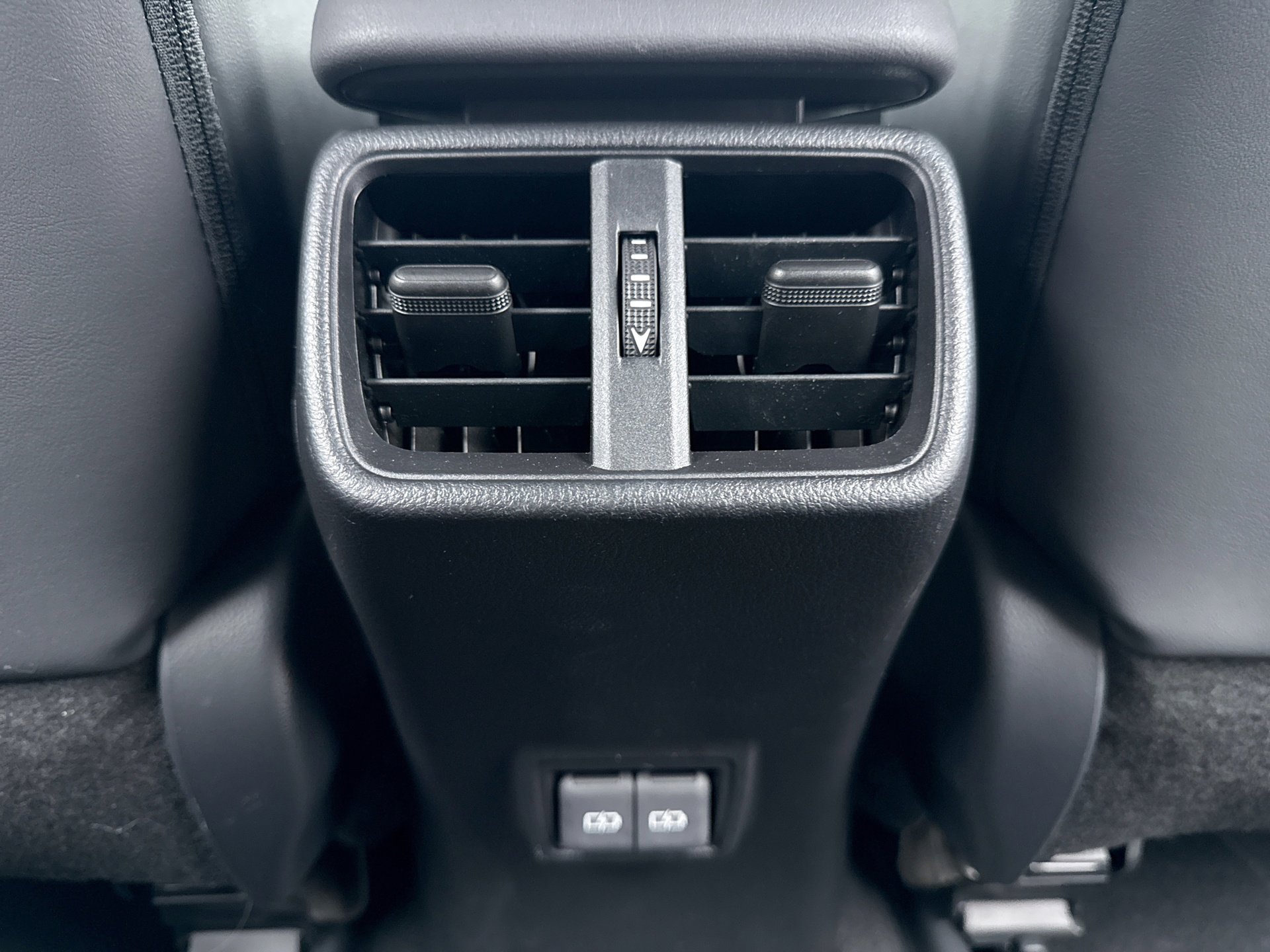 Used 2023 Lexus UX 250h AWD image 20