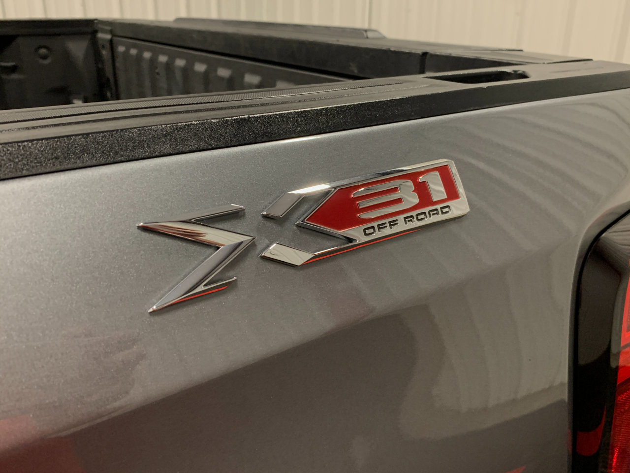 Used 2020 GMC Sierra 1500 SLT w/ SLT Premium Plus Package image 19