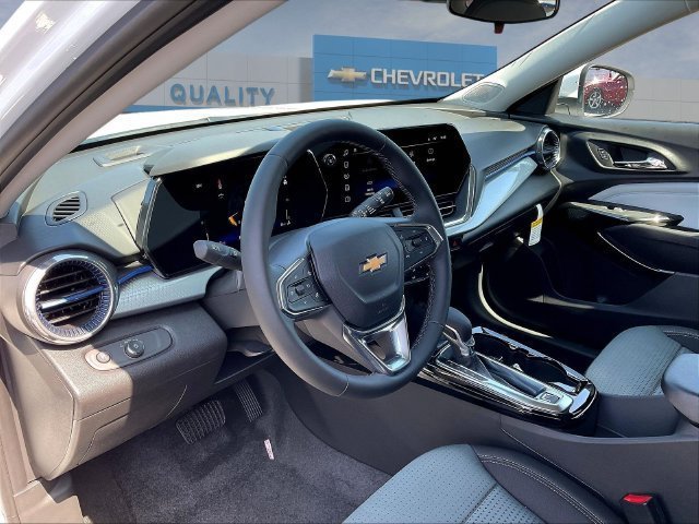 New 2026 Chevrolet Trax LT w/ Driver Confidence Package FWD image 9
