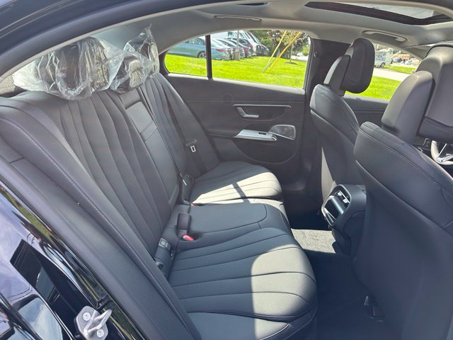 New 2027 Mercedes-Benz E 350 4MATIC Sedan image 22