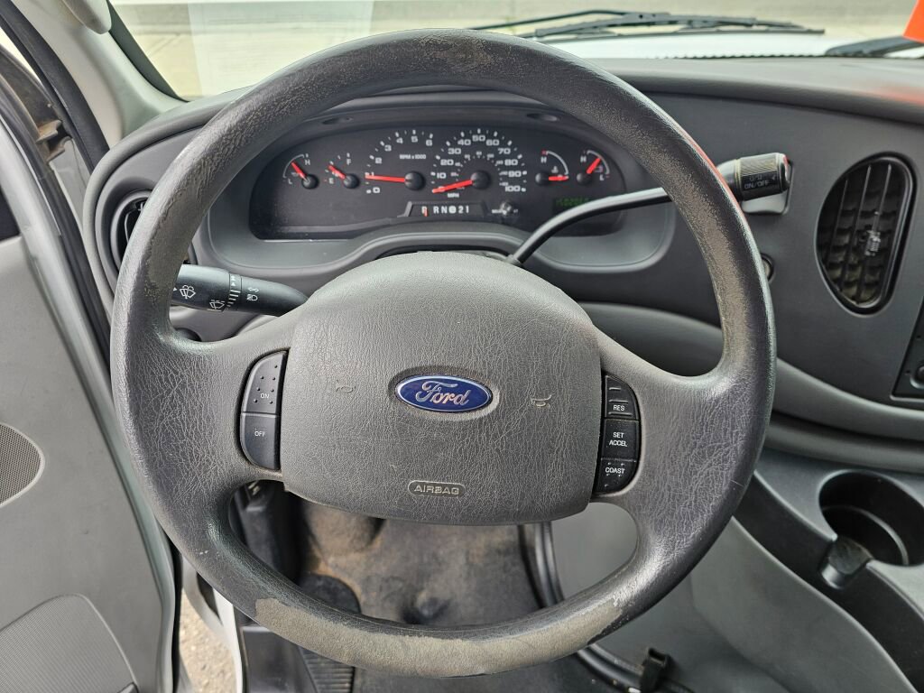 Used 2008 Ford E-150 and Econoline 150 RWD image 23