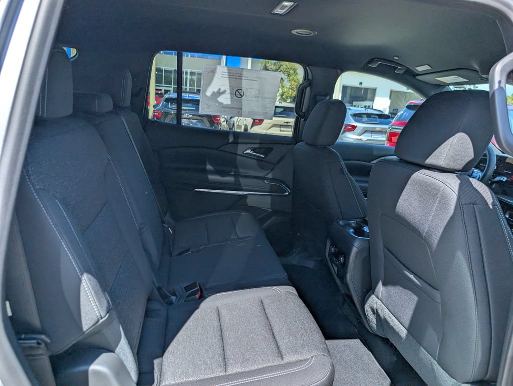 New 2027 Chevrolet Traverse LT FWD image 19
