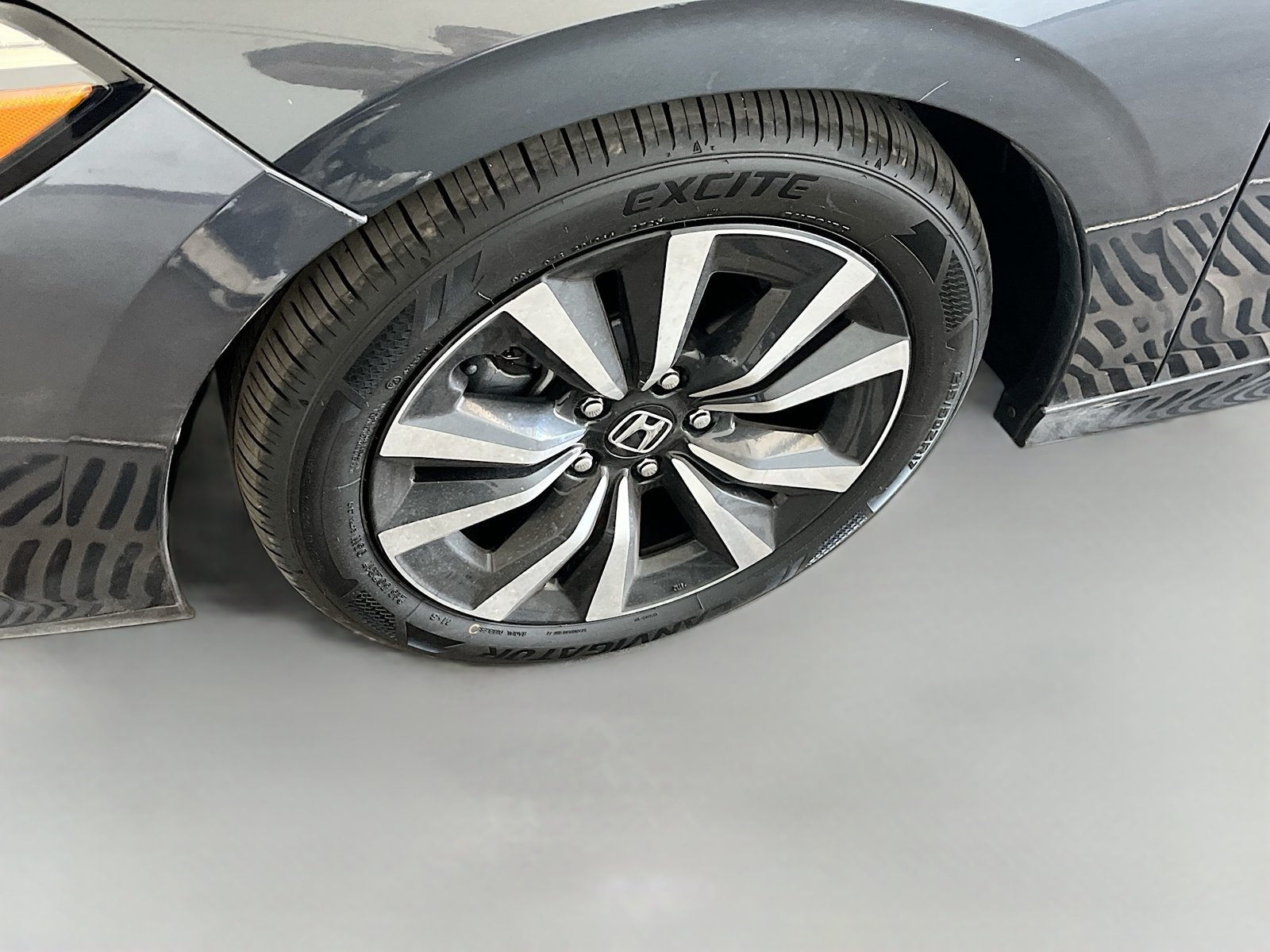 Used 2024 Honda Civic EX image 30