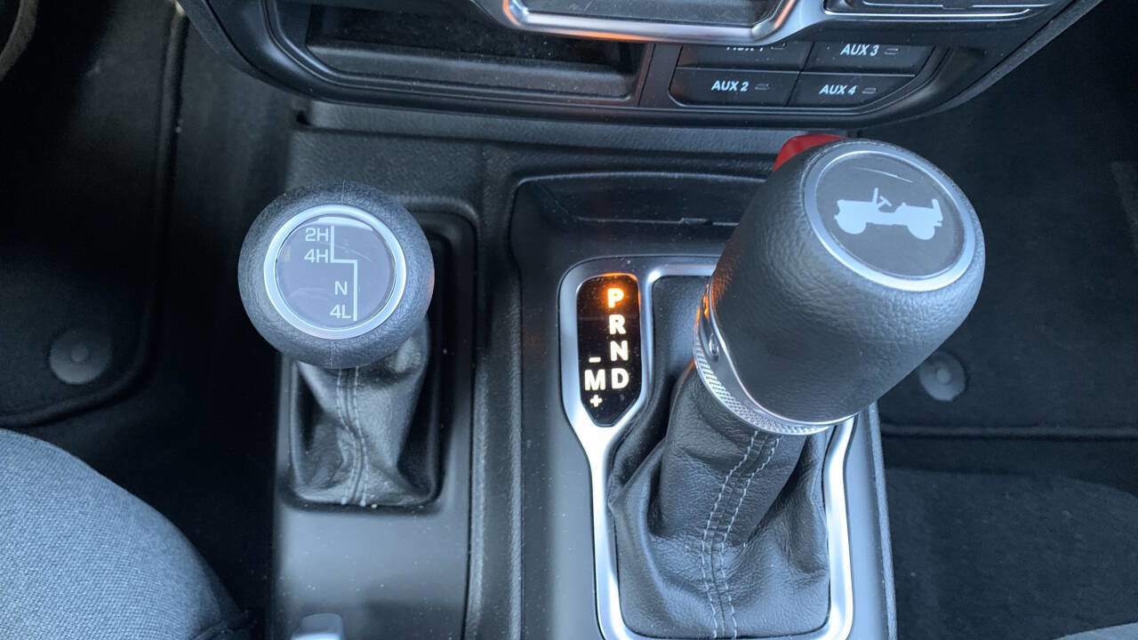 Used 2024 Jeep Wrangler Sport image 68