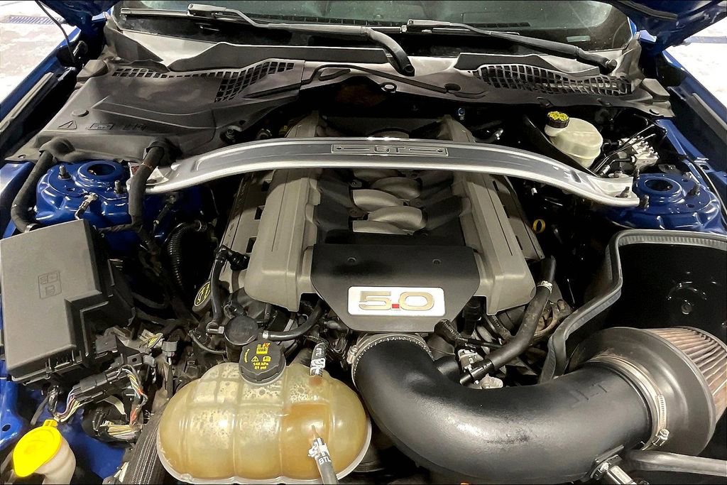 Used 2017 Ford Mustang GT Premium w/ GT Performance Package image 12