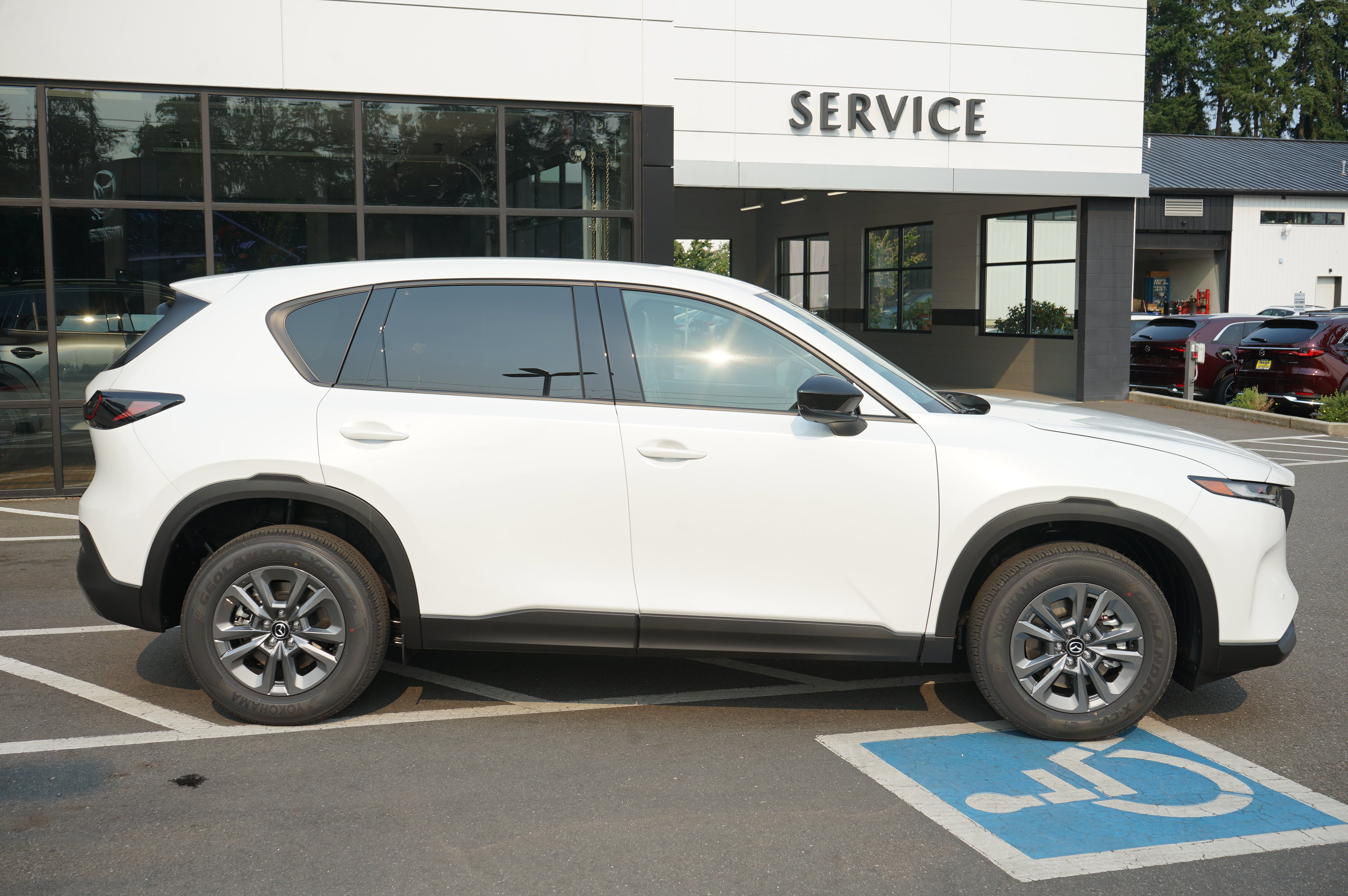 New 2026 MAZDA CX-5 Select AWD/4WD image 2