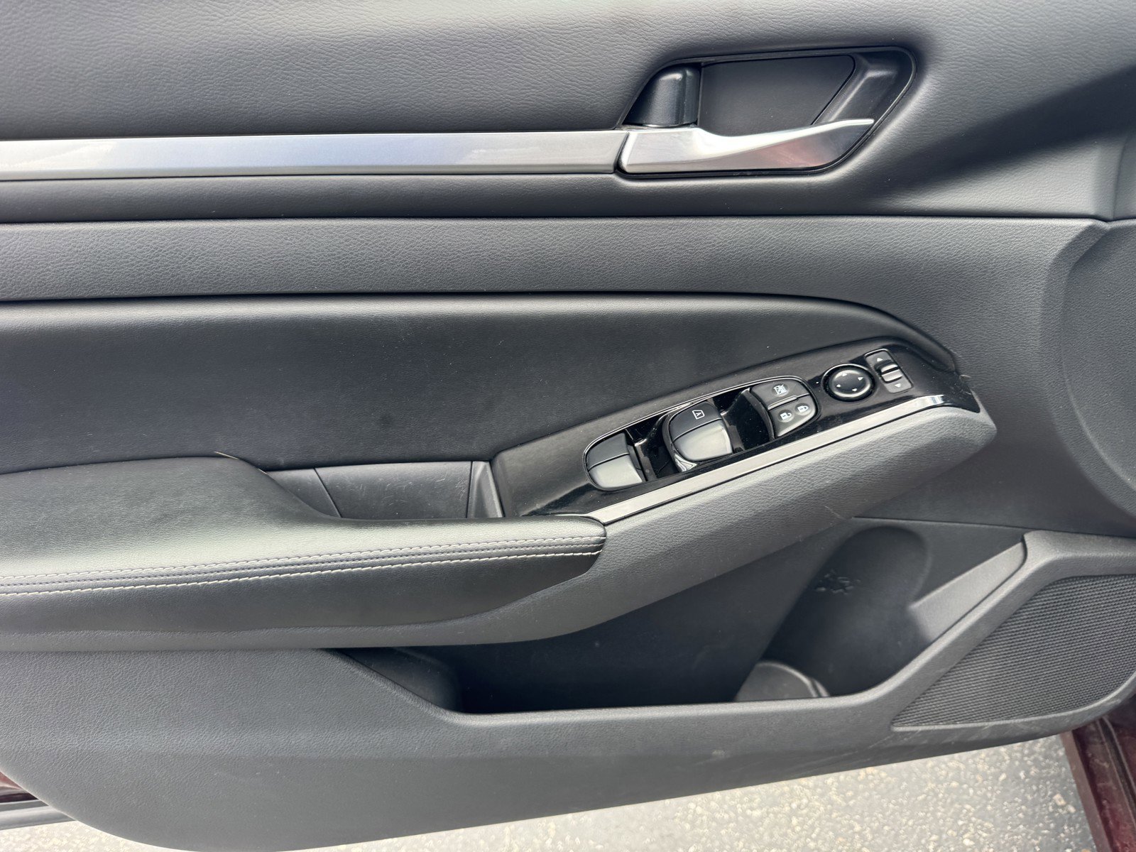 Used 2023 Nissan Altima 2.5 SV image 15