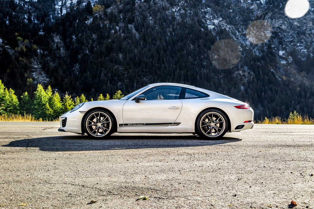 Used 2018 Porsche 911 Carrera T image 3