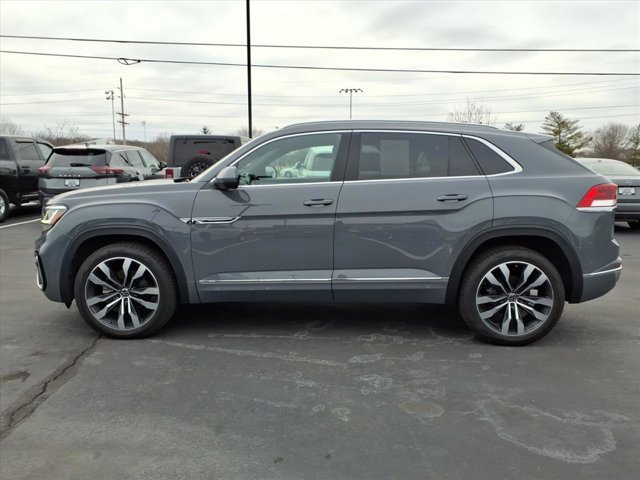 Used 2022 Volkswagen Atlas Cross Sport SEL Premium R-Line image 4