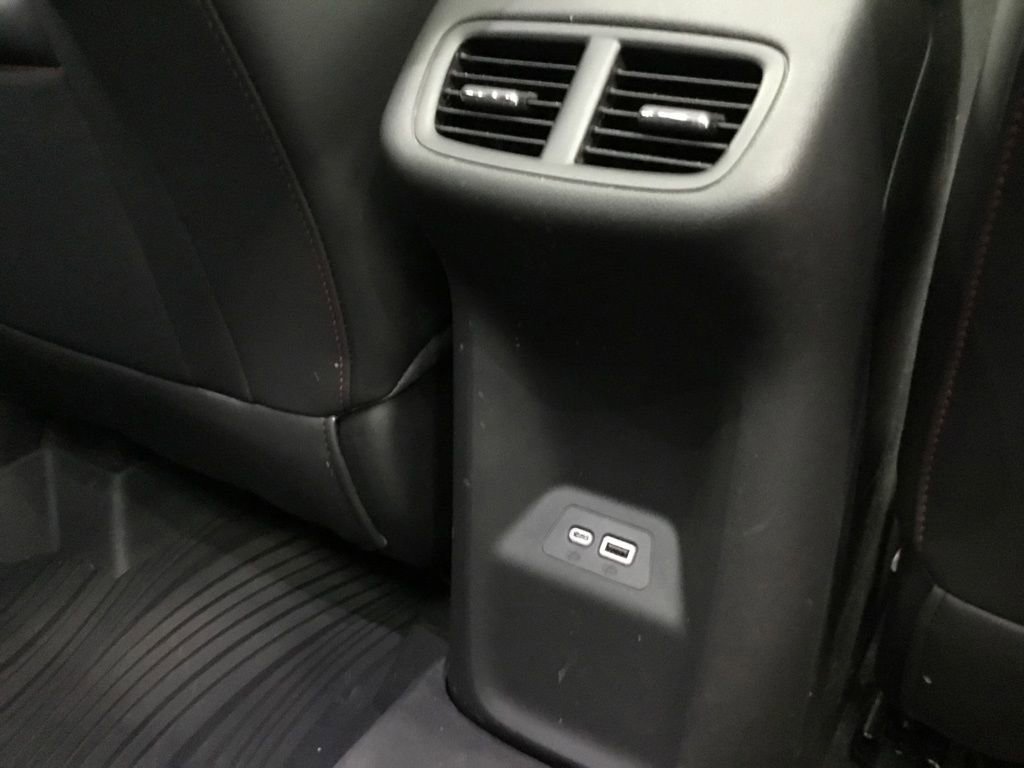 Used 2023 Buick Envision Essence w/ Sport Touring Package image 21