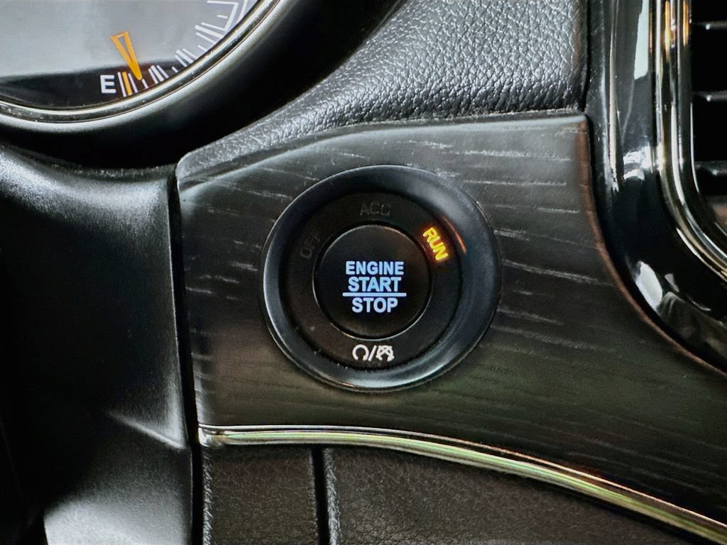 Used 2021 Jeep Grand Cherokee High Altitude AWD/4WD image 18