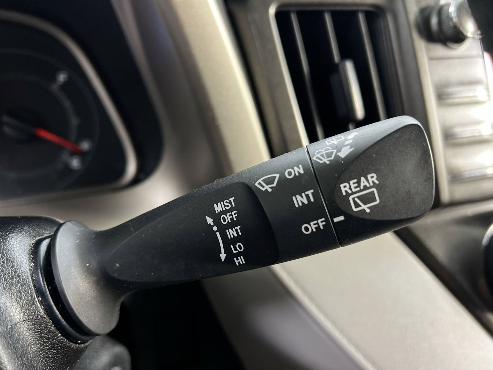 Used 2013 Toyota RAV4 LE image 35
