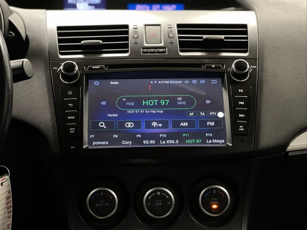 Used 2013 MAZDA MAZDA3 Touring FWD image 26