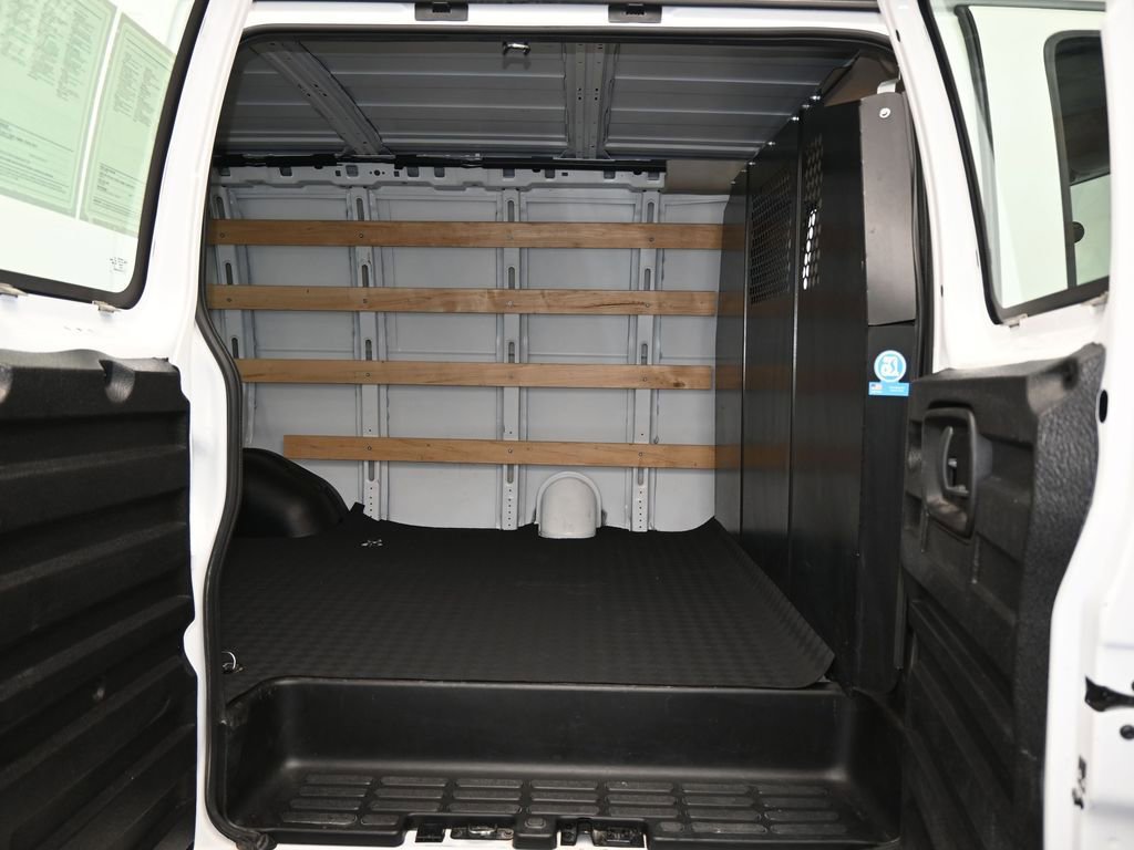 Used 2024 Chevrolet Express 2500 w/ Driver Convenience Package image 32