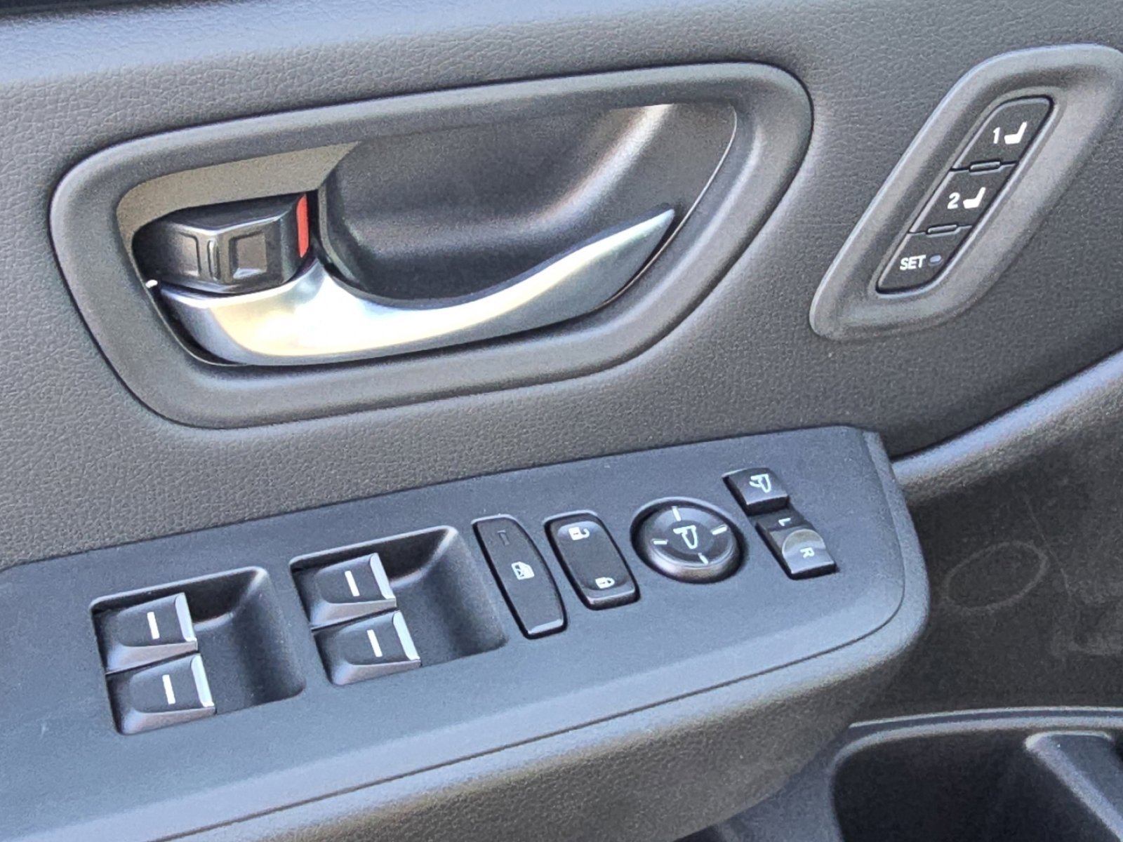 New 2025 Honda Pilot TrailSport image 27