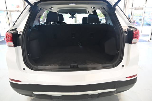 Used 2024 Chevrolet Equinox LT FWD image 27