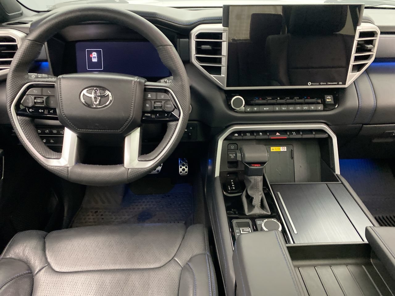 Used 2024 Toyota Tundra Platinum w/ TRD Off-Road Package AWD/4WD image 15