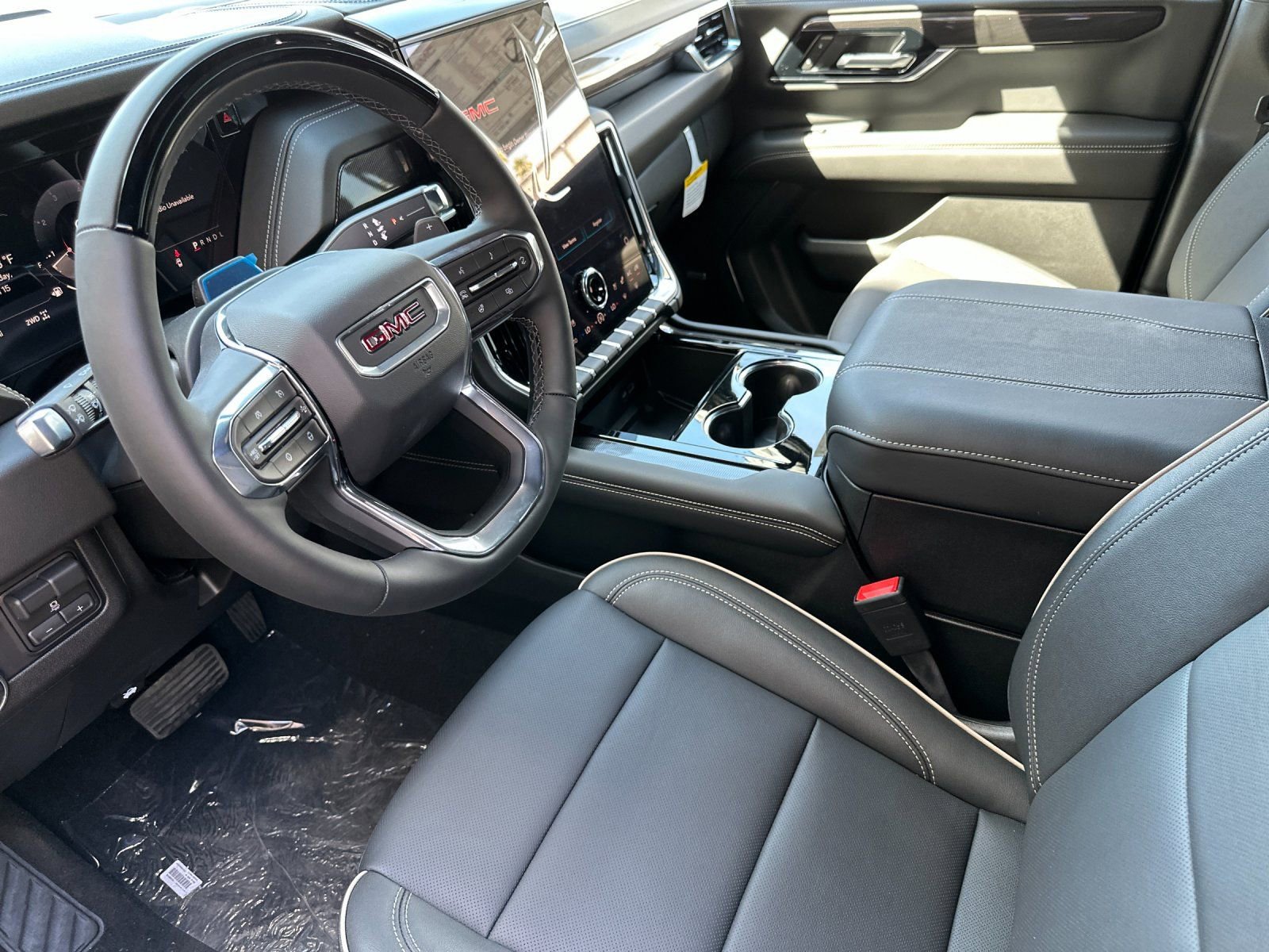 New 2026 GMC Yukon XL Elevation w/ Elevation Premium Package AWD/4WD image 10