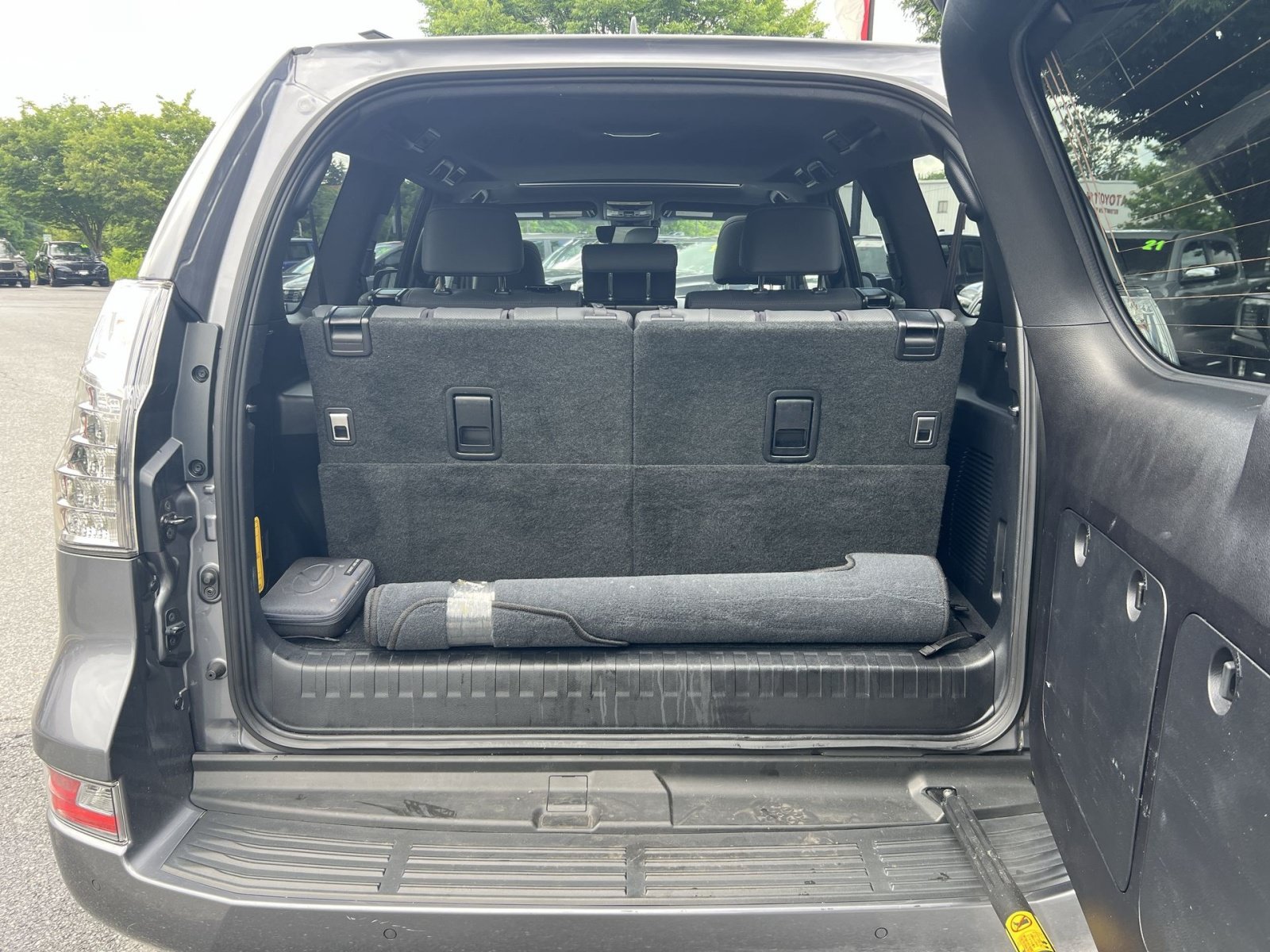 Used 2023 Lexus GX 460 Premium w/ Premium Package AWD/4WD image 27