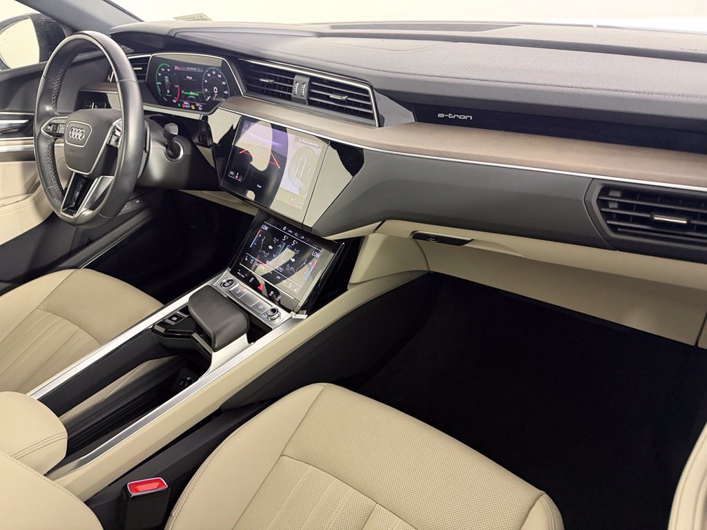 Used 2024 Audi Q8 e-tron Premium Plus w/ Premium Plus Package AWD/4WD image 15