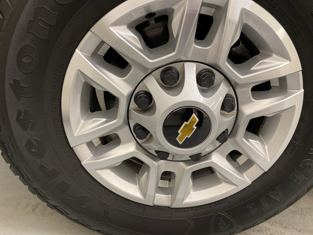 Used 2024 Chevrolet Silverado 2500 LT image 27