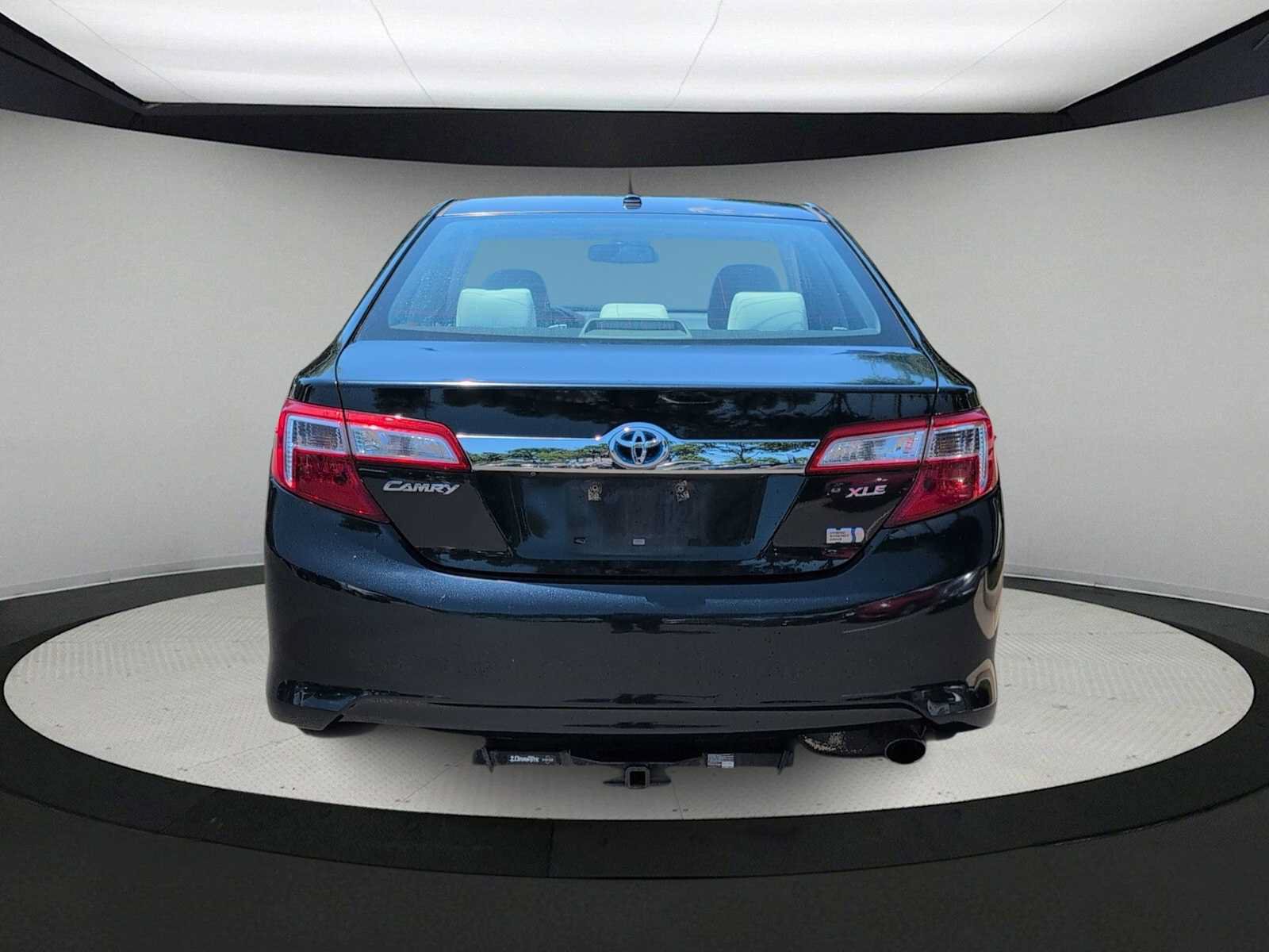 Used 2012 Toyota Camry XLE w/ Convenience Pkg FWD image 7
