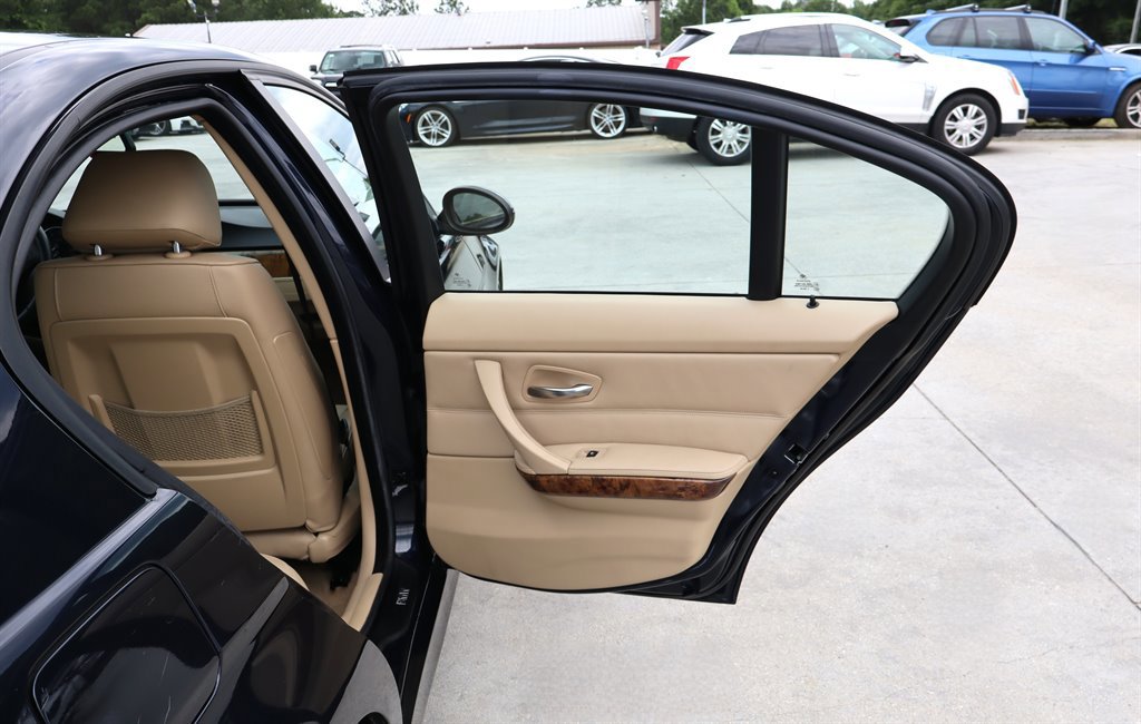 Used 2006 BMW 325xi Sedan AWD/4WD image 31